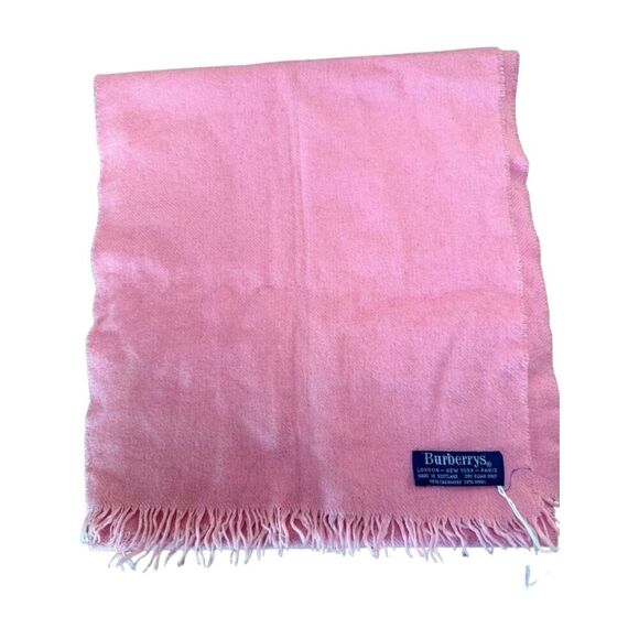 Vintage Burberry’s Pink Scarf – 70% Cashmere / 30% Wool - Picture 4 of 4